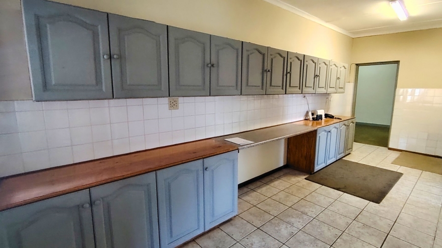 3 Bedroom Property for Sale in De Zoete Inval Western Cape